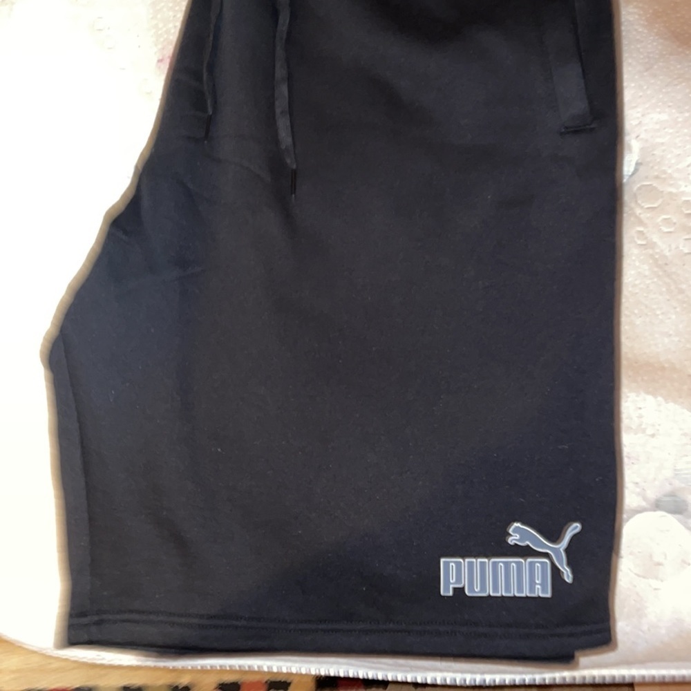 Puma shorts - Picture 2 of 2